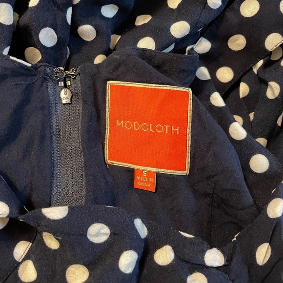 ModCloth Retro Glow Polka Dot Pinup Sweetheart Necklince A Line Flare Dress - Picture 9 of 9